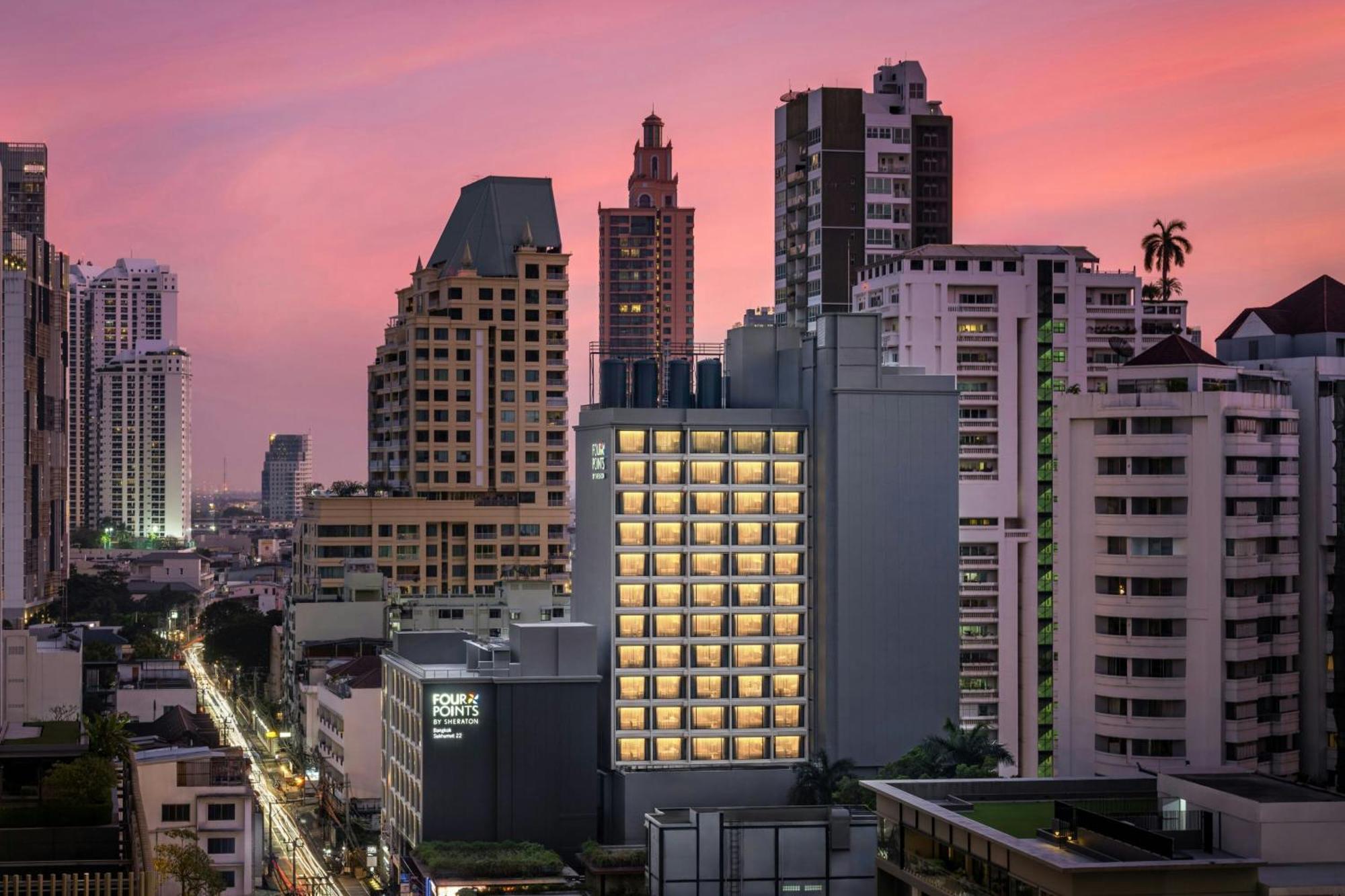 Four Points By Sheraton Bangkok, Sukhumvit 22 Exterior photo